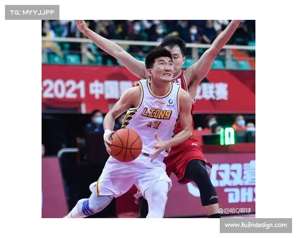 布朗与孙铭徽的出色表现如何成为球队获胜的关键因素